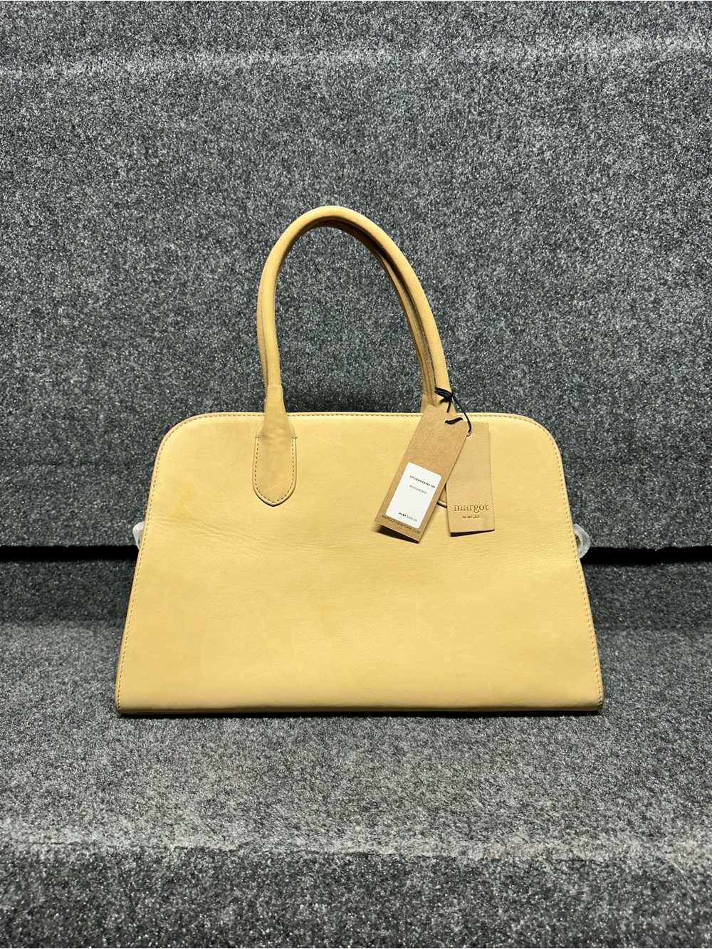 Margot tan leather tote bag bowling minimalist quiet luxury old money staple
